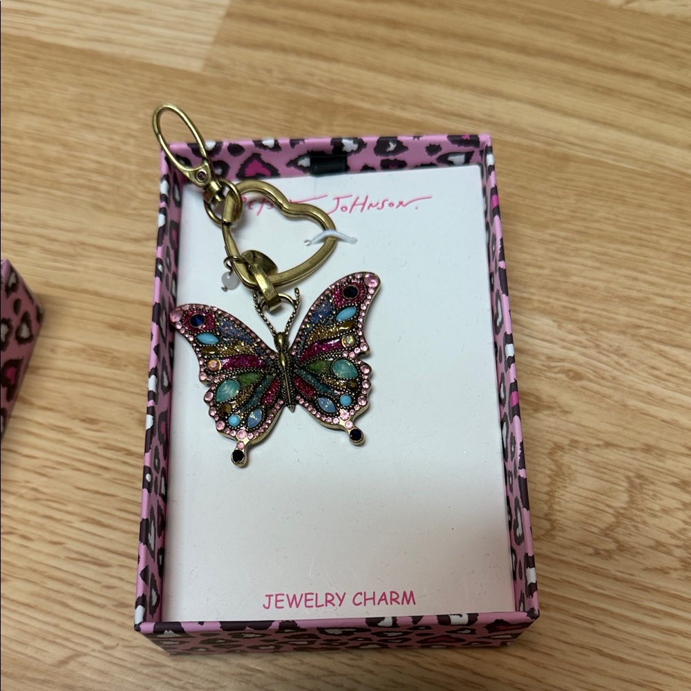 Betsey Johnson Multicolor Butterfly Bag Charm Keychain Rhinestone Gift - Picture 4 of 4